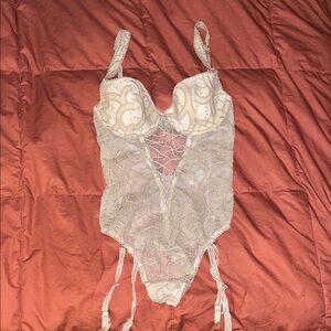 Lace Plunge Bodysuit with Garter Straps - Cream